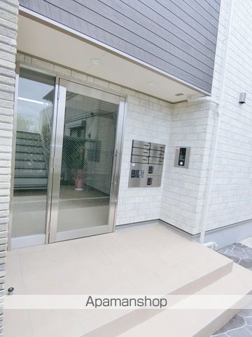 ハーベス アイの玄関写真