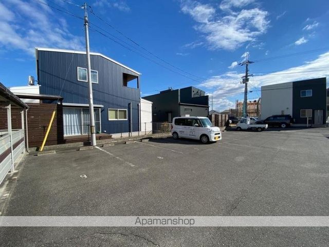 フォブール立石[1LDK/46.37m2]の駐車場