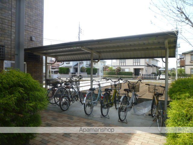 【小平市小川町のアパートの写真】