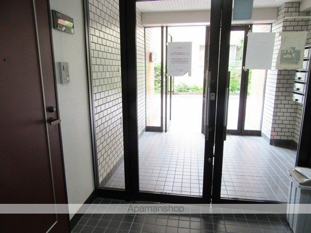 サンアイヒルズ東大通の玄関写真