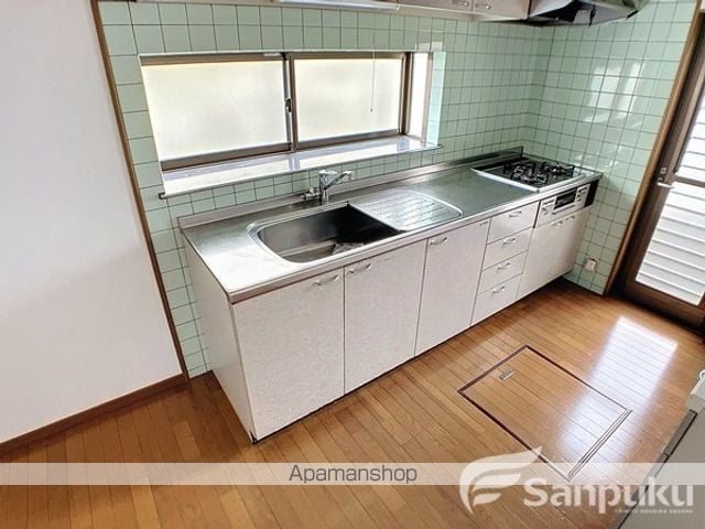 重見一戸建の内装写真