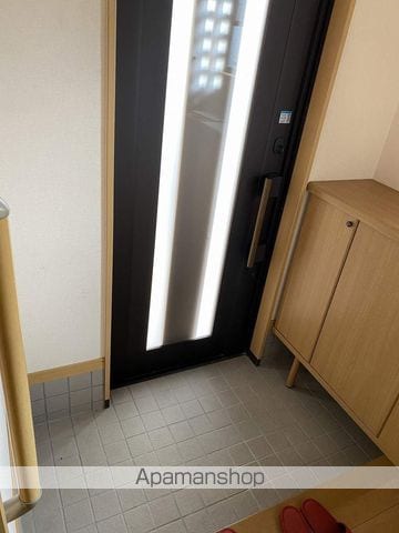 予讃線 観音寺駅 徒歩33分 2階建 築20年の内装写真