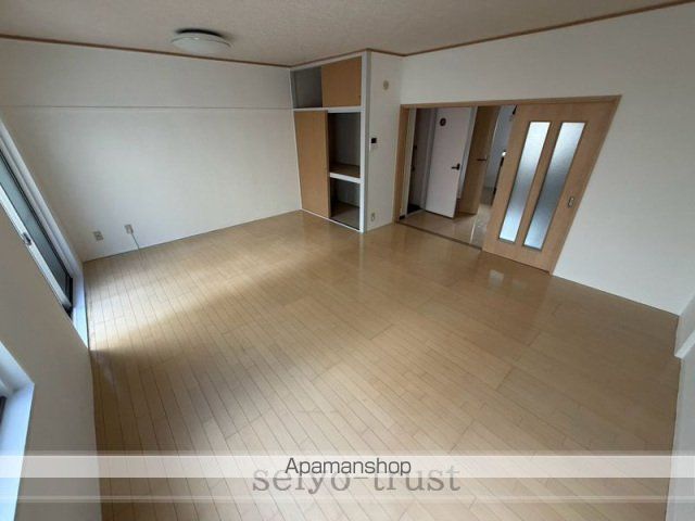 城ヶ丘マンションの内装写真