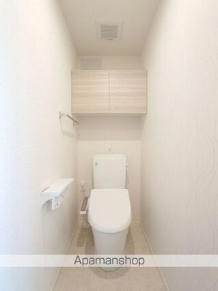 Ｄーｒｅｓｉｄｅｎｃｅ曙町１丁目[1LDK/37.09m2]のトイレ