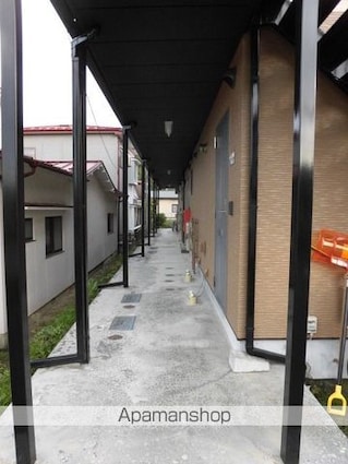 コアロード桜町[2DK/40.58m2]の共用部1