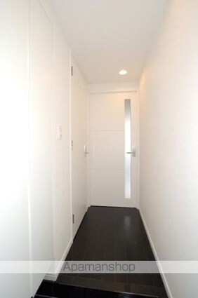 ステージファースト方南町アジールコート[1R/26.57m2]の玄関