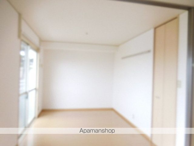 グリース Bの内装写真