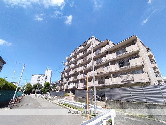 ユーハイツ千里の外観写真
