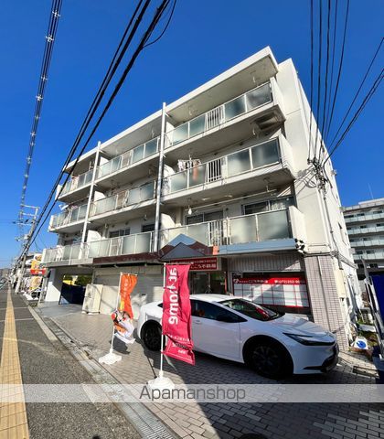 岡田マンションの外観写真