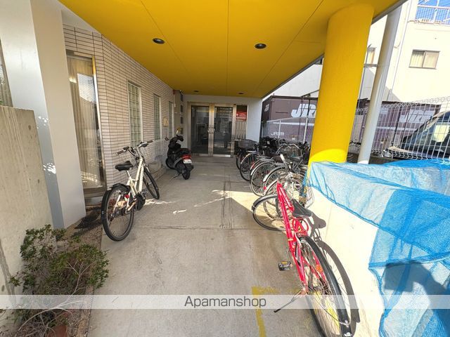 ワンルームマンションフレンディーの玄関写真