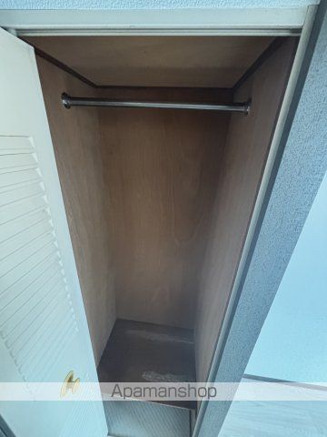 ロイヤルコートIの内装写真