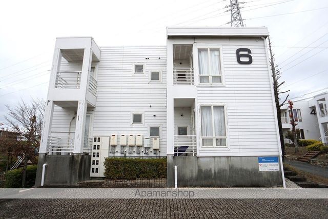 半田ビレッジ6号棟の外観写真