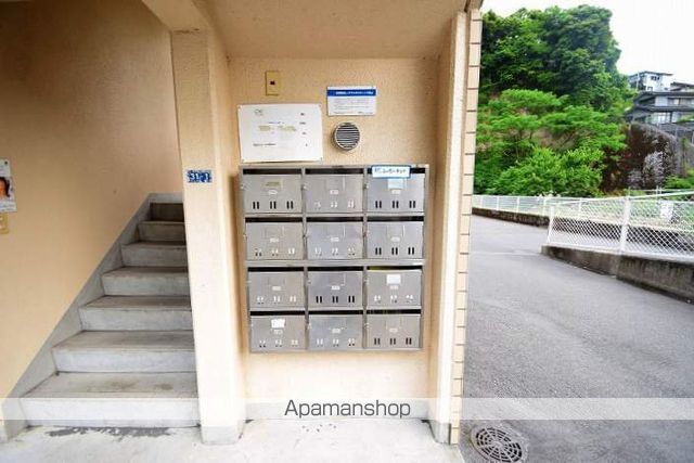 エンプロイ藤利の内装写真