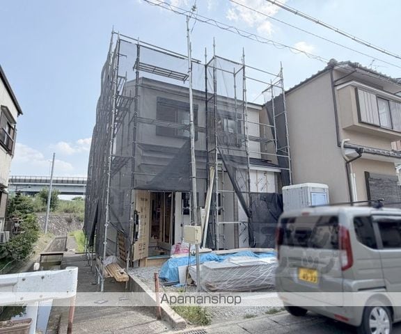 伏見区羽束師鴨川町203-16の外観写真