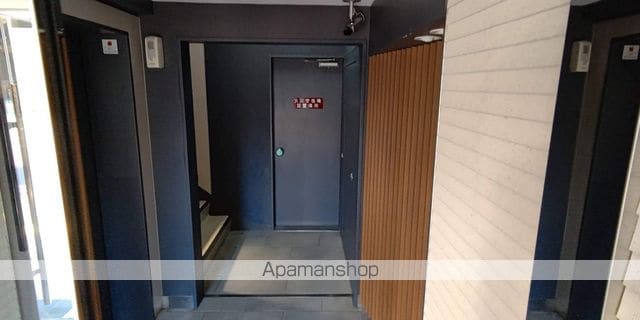 ワールドヒルズ札幌の玄関写真