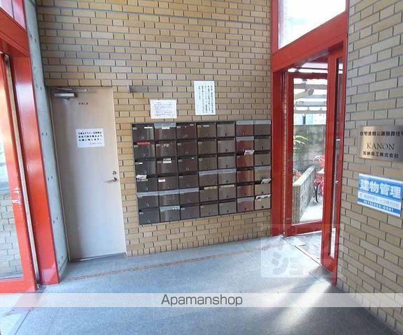 阪急電鉄嵐山線 松尾大社駅 徒歩18分 5階建 築32年の外観写真