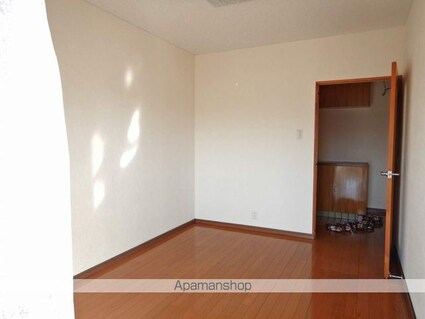 ロイヤルハイツＭＯＲＩ[2LDK/50m2]の内装1