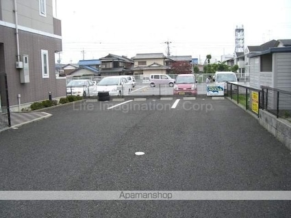 ワイズアクアーリオ[1K/24.5m2]の駐車場