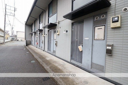 東京都昭島市拝島町５丁目[2DK/46.37m2]のエントランス
