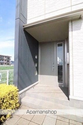 ウィスタリア・ガーデン　ＡＢ[1LDK/40.05m2]のエントランス1