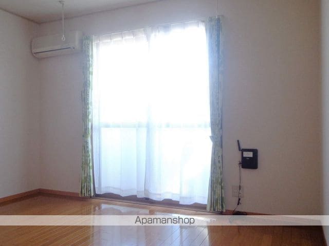 アルテナードMの内装写真