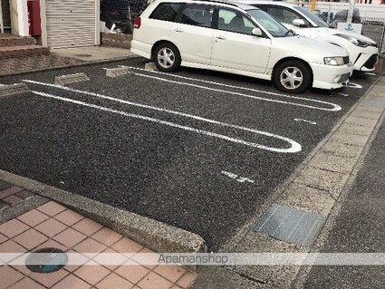 レオパレスたまゆら[1K/22.35m2]の駐車場