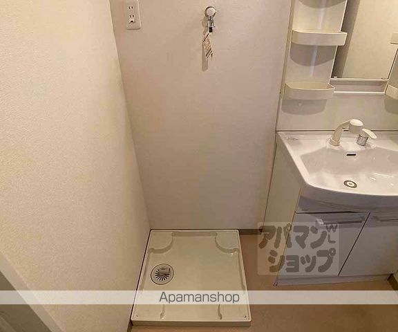 イスターナイマイ鴨川西の内装写真