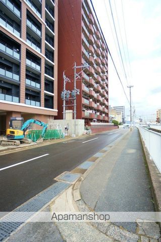 【福岡市博多区比恵町のマンションの周辺環境1】