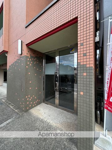 シュライク21の玄関写真