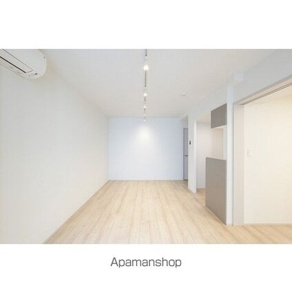 コンフォリア・リヴ渋谷本町[2LDK/44.07m2]のリビング・居間