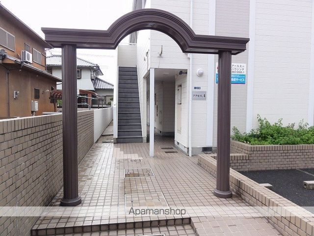 アクセスの玄関写真