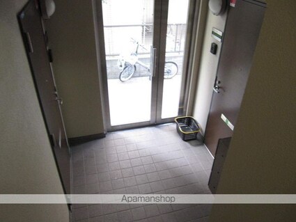 リバーストーン[1K/25.93m2]のエントランス1