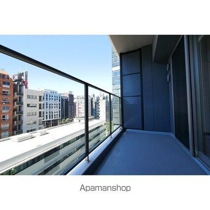 コンフォリア新宿イーストサイドタワー[1R/43.07m2]のバルコニー