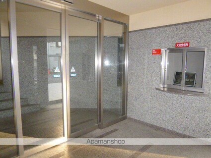 マリーベル南草津[1R/29.12m2]のエントランス