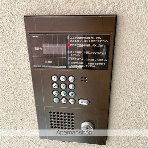 スタジオビジュの玄関写真