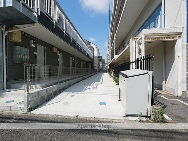 フロレゾン相模原の玄関写真