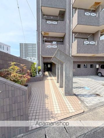 リバーシティ江平中町の玄関写真