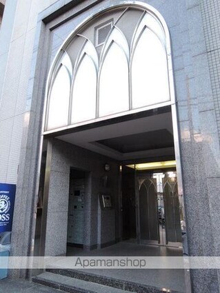 東京都新宿区中落合３丁目[1R/26.07m2]のエントランス