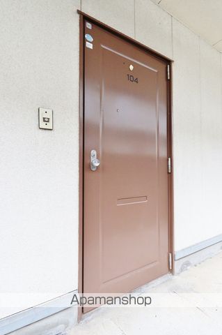 コーポ岡本の玄関写真