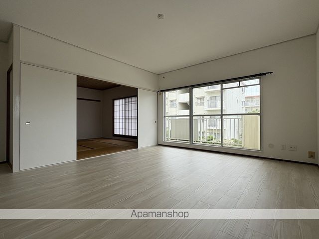 芳川ハイツ1号棟の内装写真