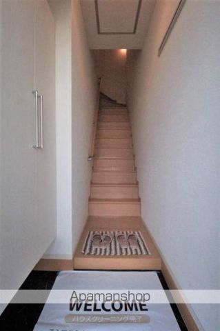 オーマスIIの内装写真