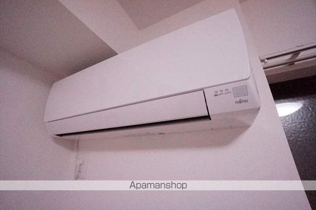パインテール千成の内装写真