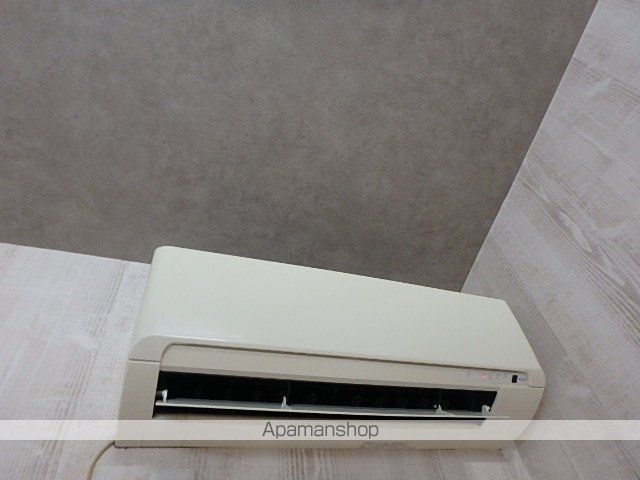 メゾネット蕨の内装写真