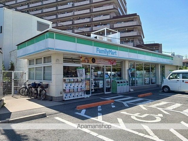 サニー カジの周辺写真