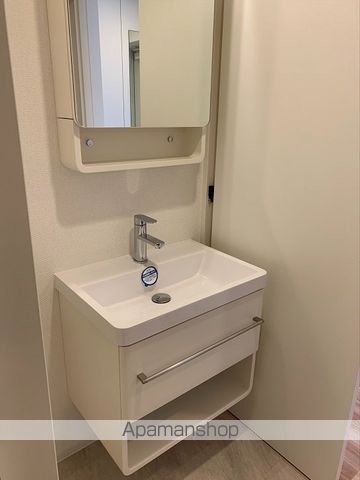 セレニテ堺筋本町プリエの内装写真