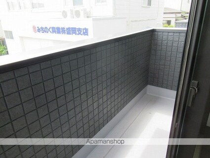 ロジェ　コンフォールⅢ[1LDK/36.08m2]のバルコニー