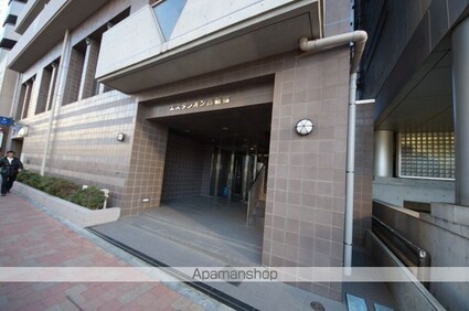 東京都新宿区西新宿４丁目[1LDK/59.09m2]のエントランス