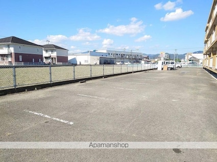 スミタスヴィレッジ藍住[2LDK/60.6m2]の駐車場2