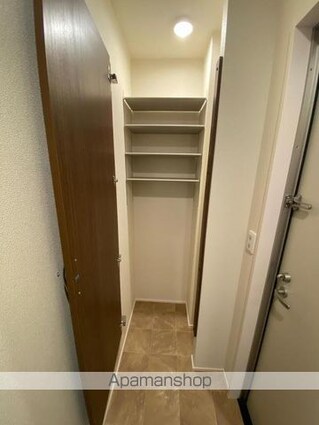 ロータスⅡ　Ｂ棟[1LDK/43.41m2]の玄関