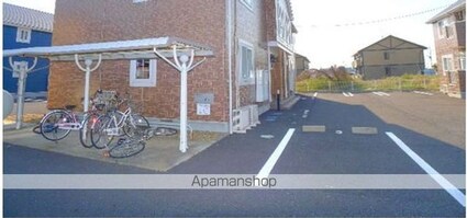 デルソーレＢ[2LDK/58.8m2]の駐車場1